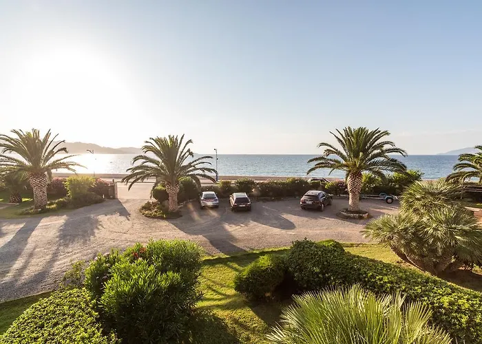 Les Galets Saint-Florent (Corsica)